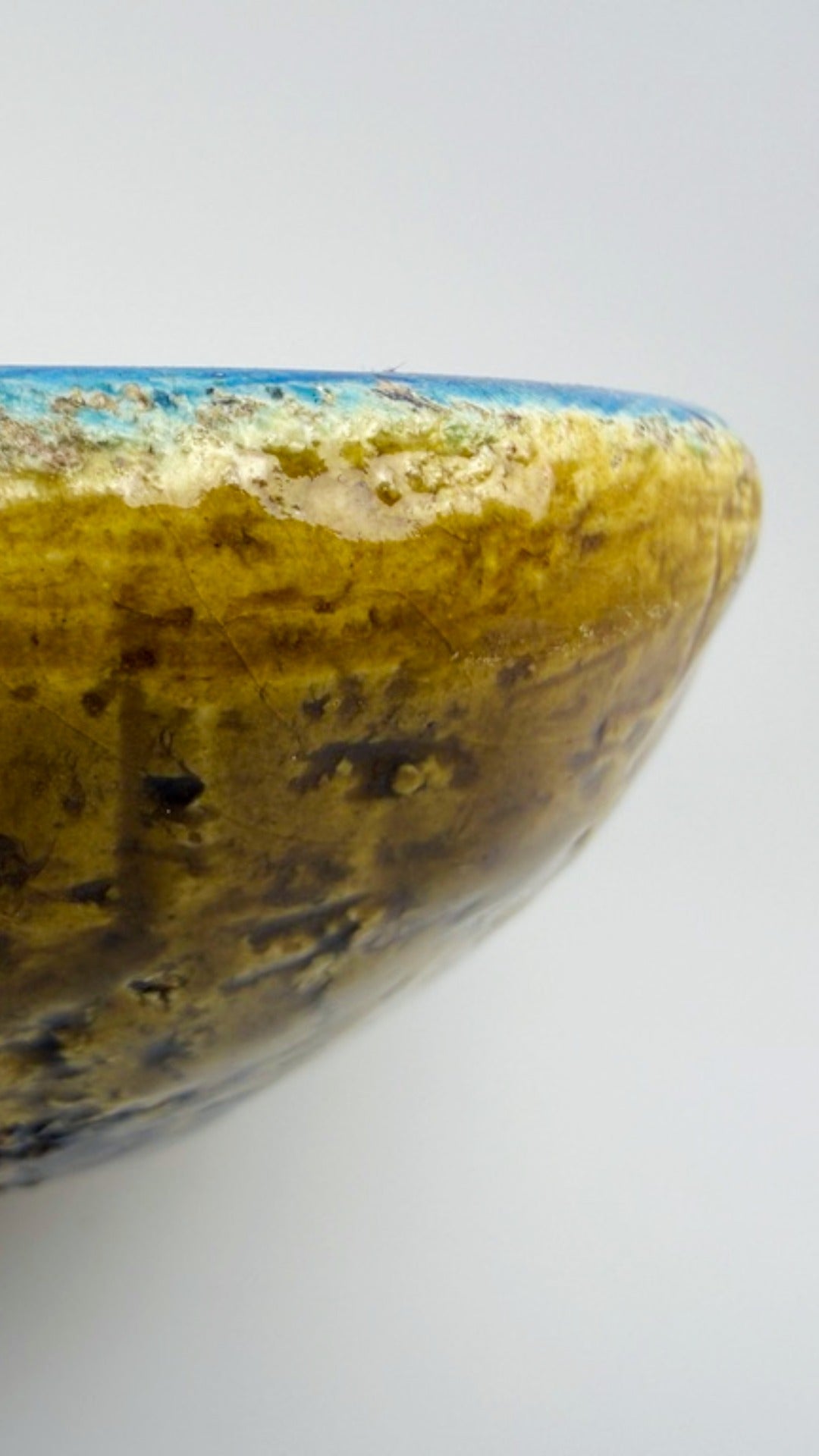 Ceramic bowl by Aldo Londi