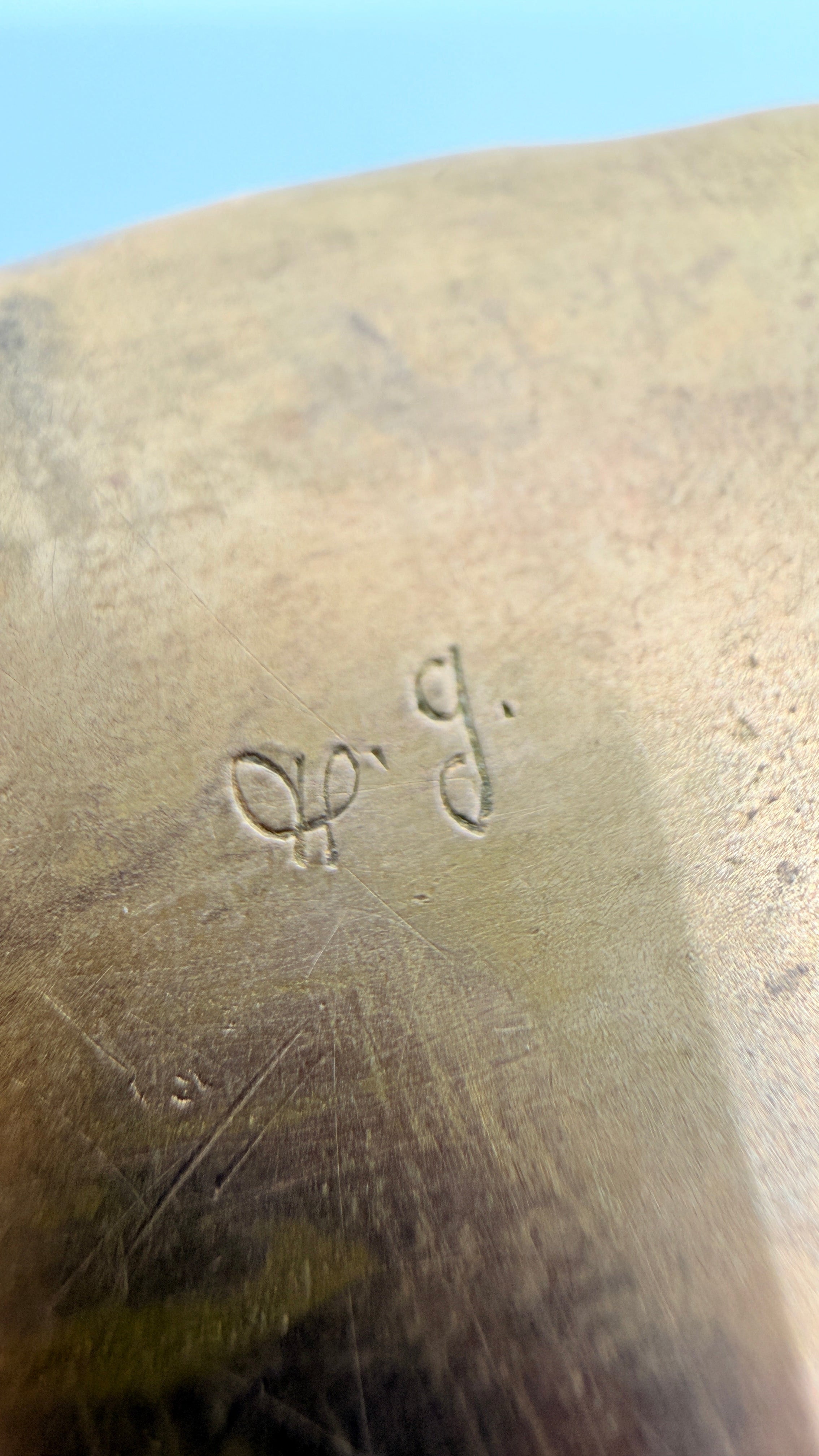 Bronze bowl by Monique Gerber