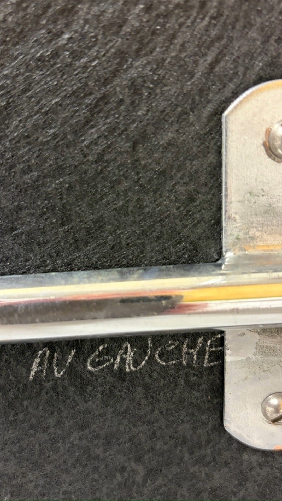 Paire de chaises 4 Faces de Pierre Gauriche