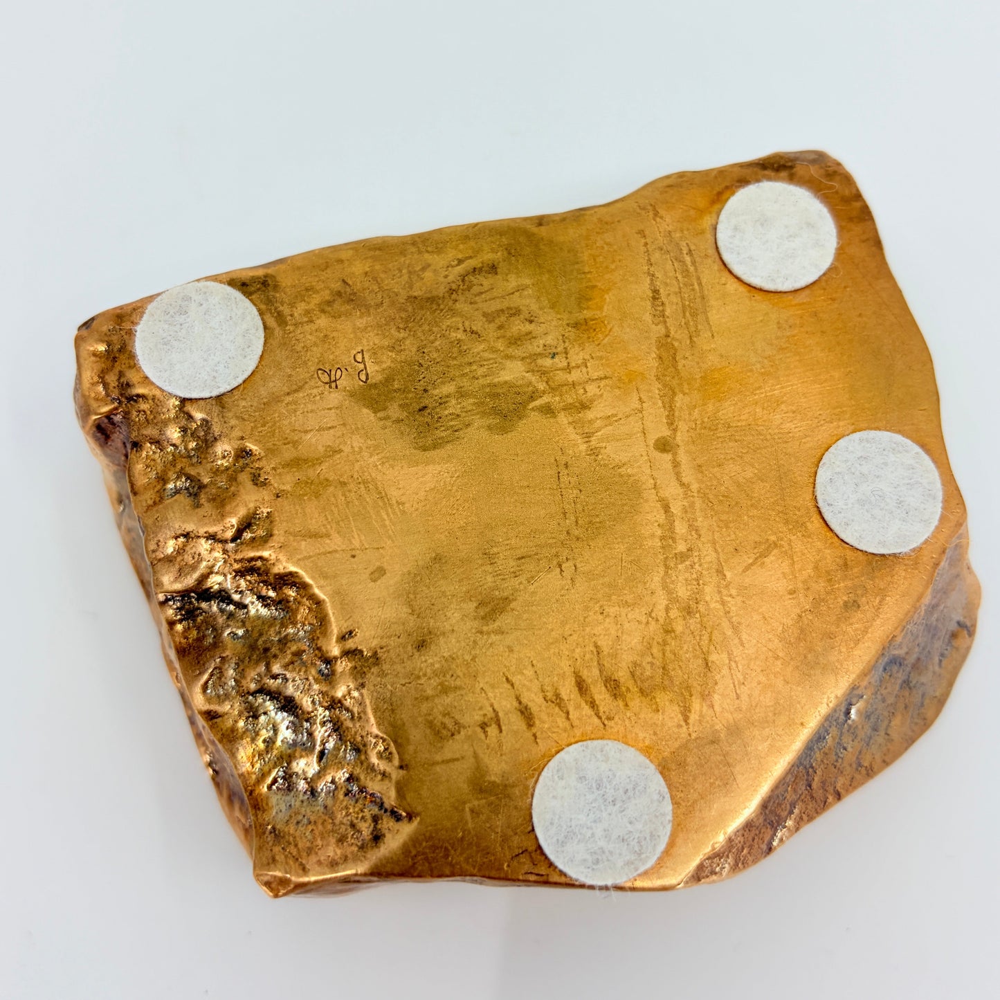 Schale aus Bronze von Monique Gerber