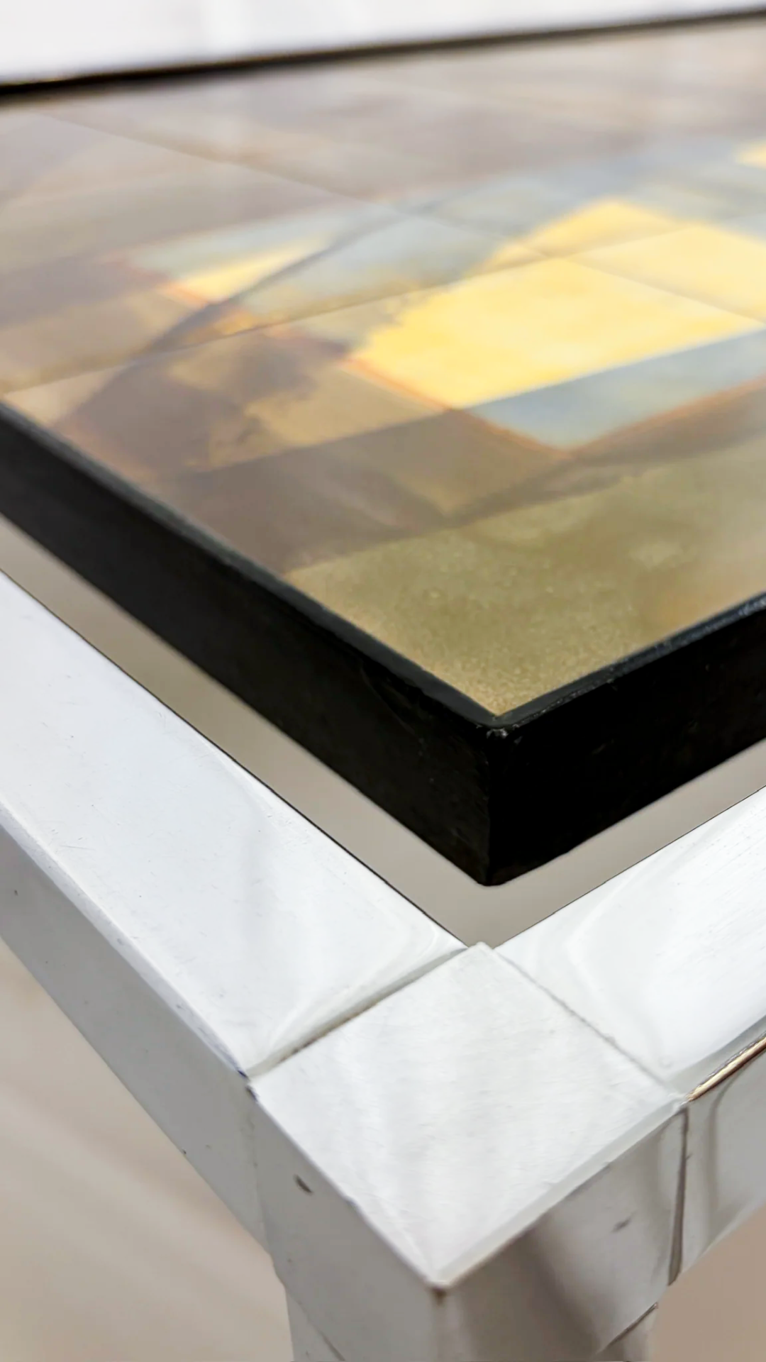 Coffee table tiles by Juliette Belarti