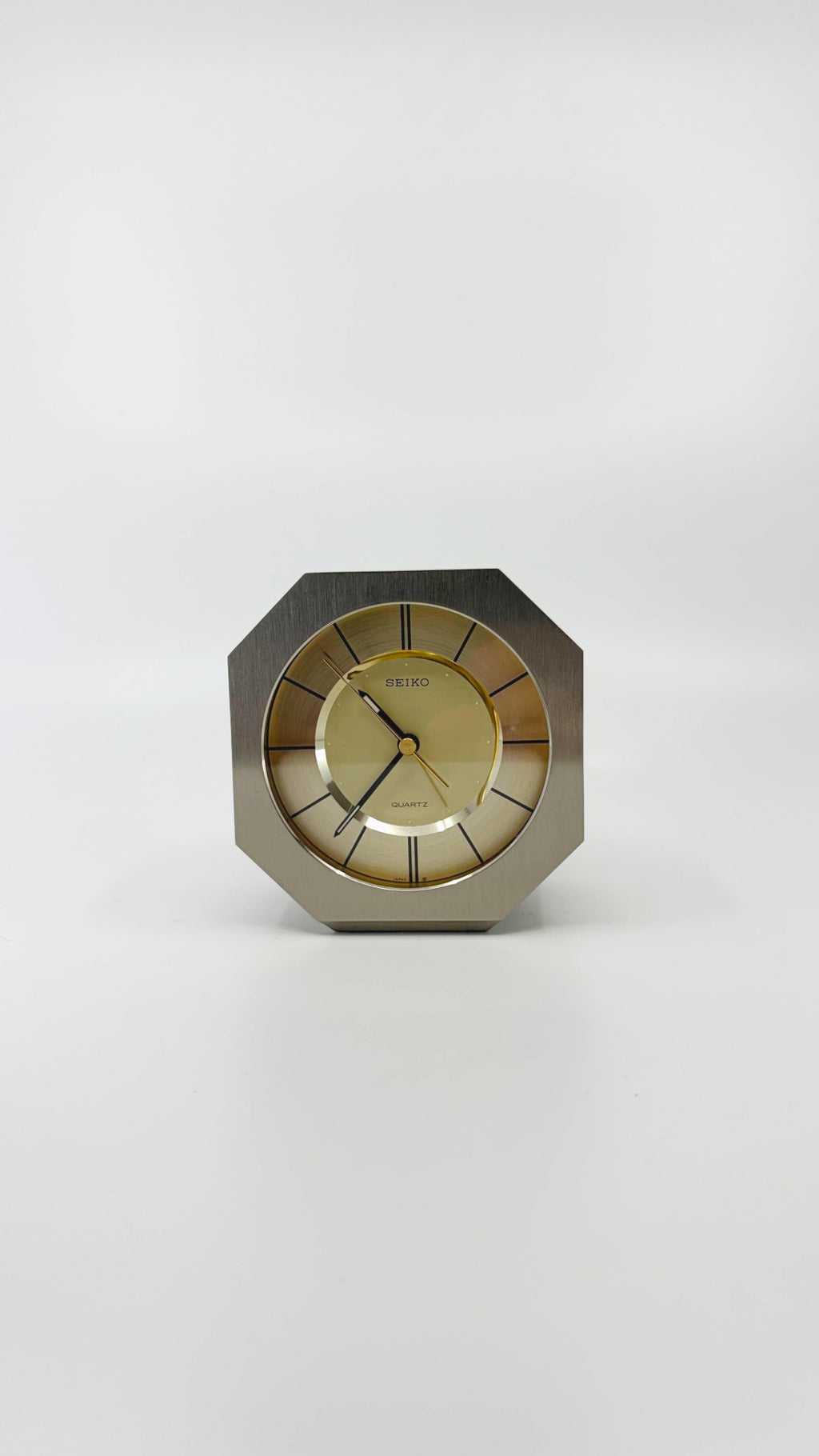 Seiko table clock